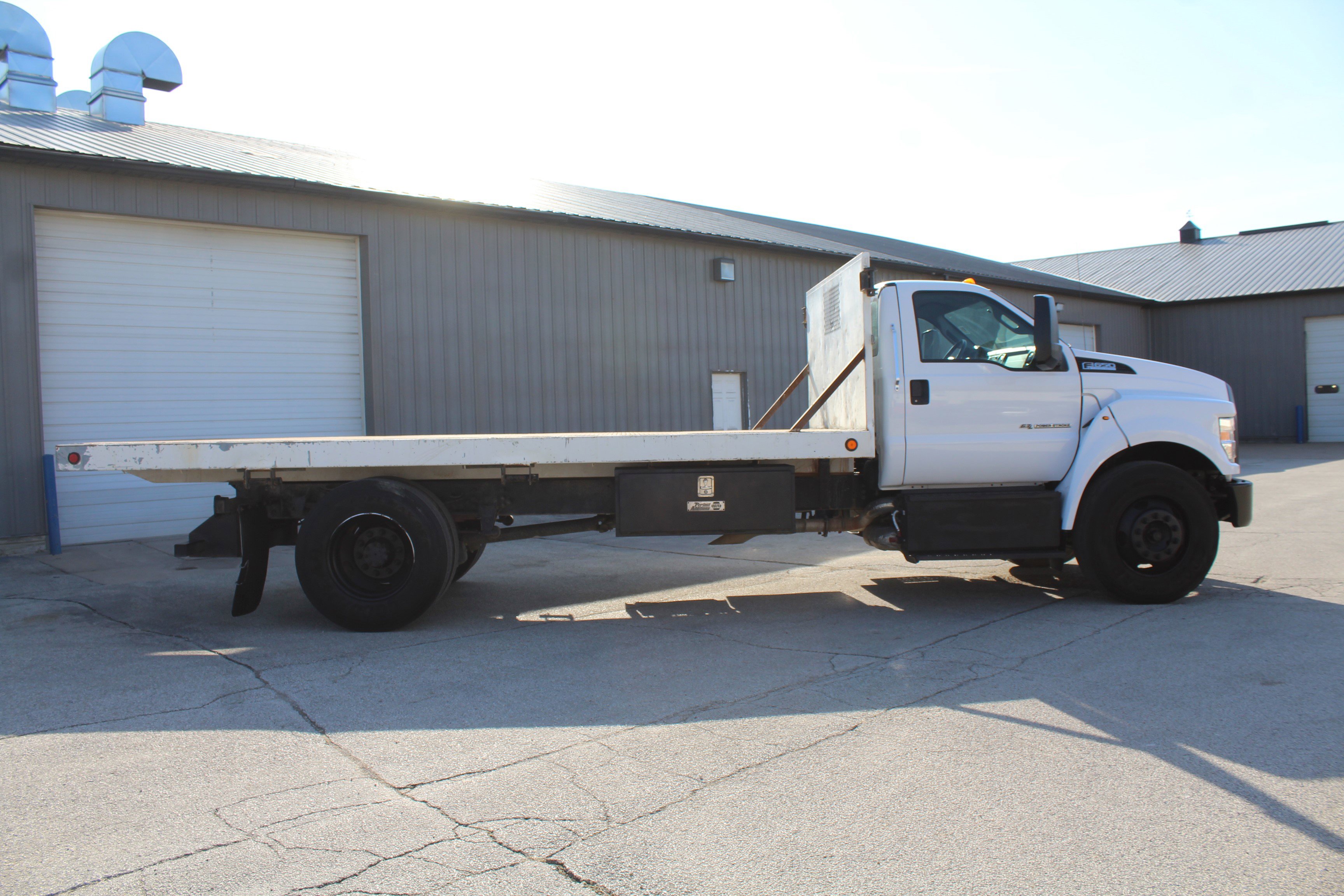 Used 2021 Ford F650 2WD Regular Cab Super Duty image 3