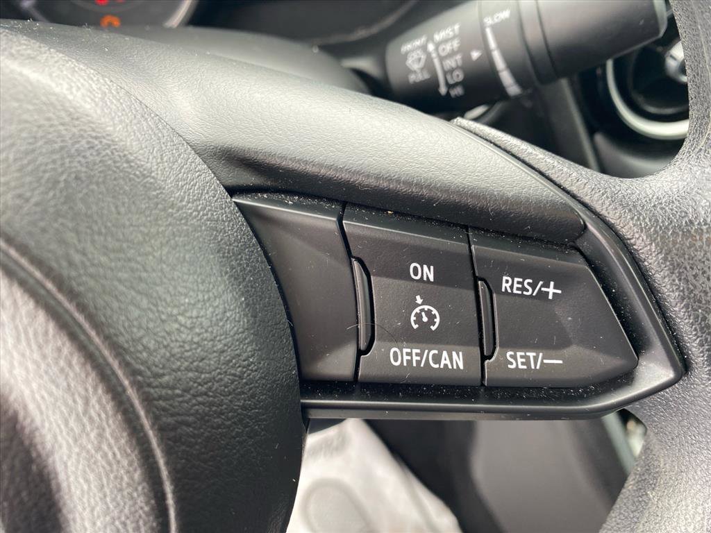 Used 2020 Toyota Yaris LE image 12