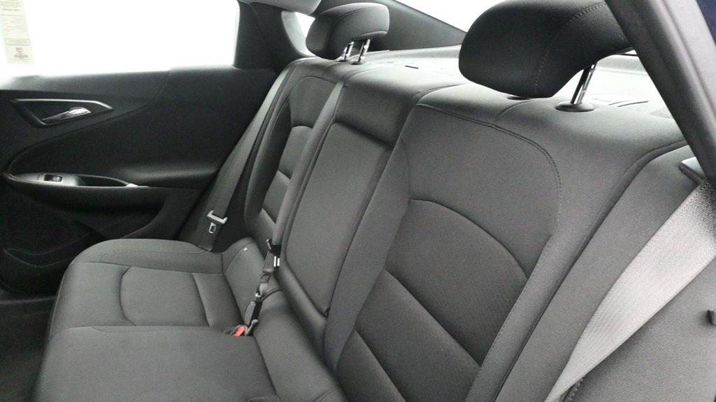 Used 2025 Chevrolet Malibu LT FWD image 14
