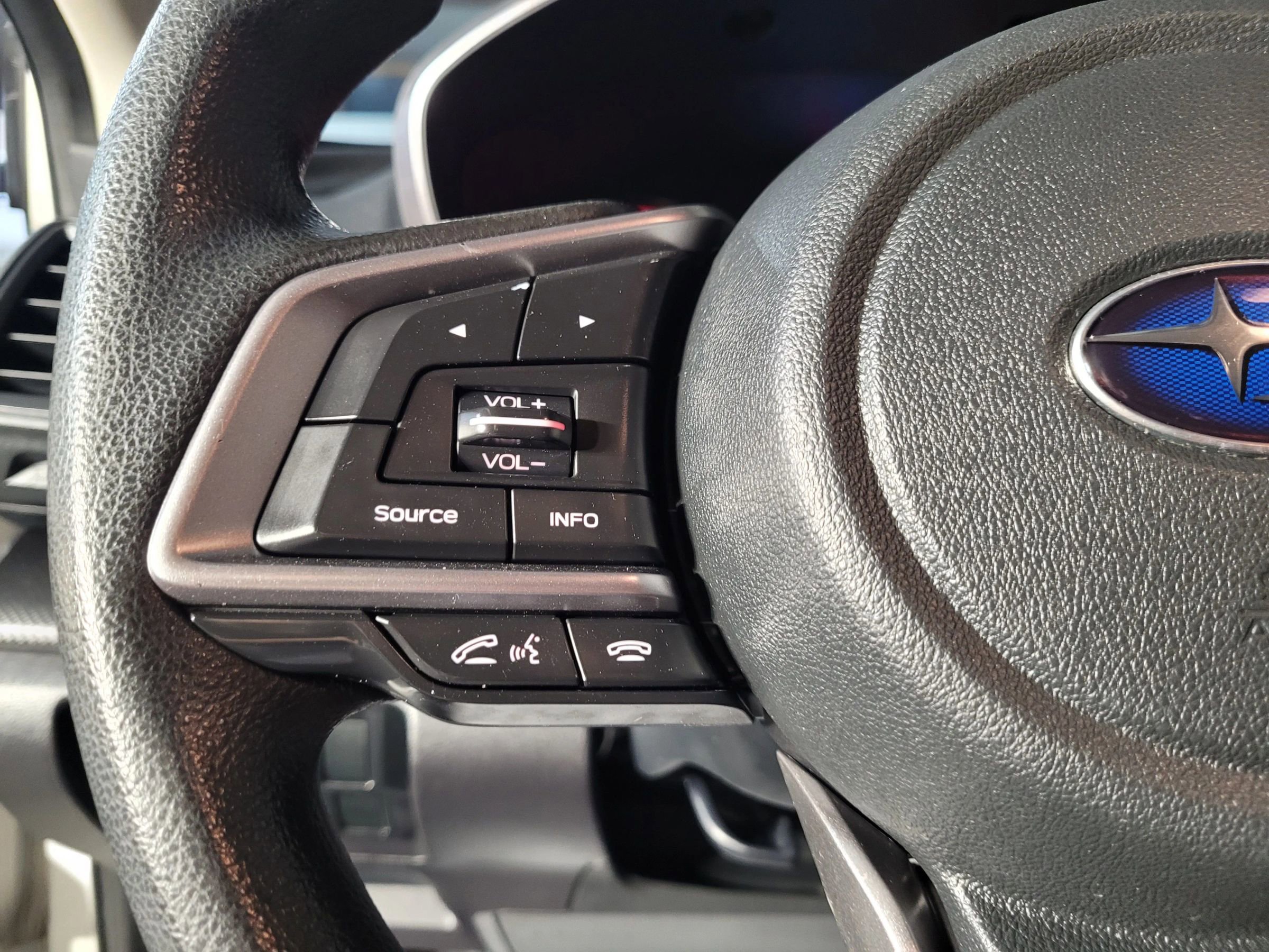 Used 2017 Subaru Impreza 2.0i Premium image 23