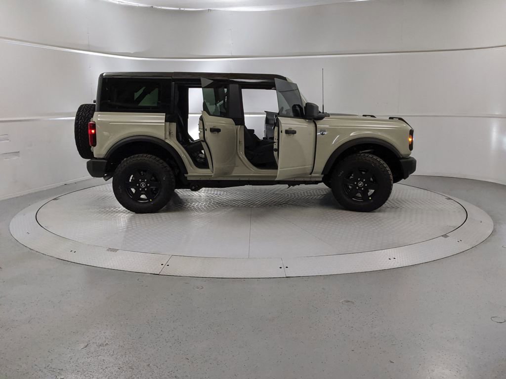 New 2025 Ford Bronco Big Bend image 8