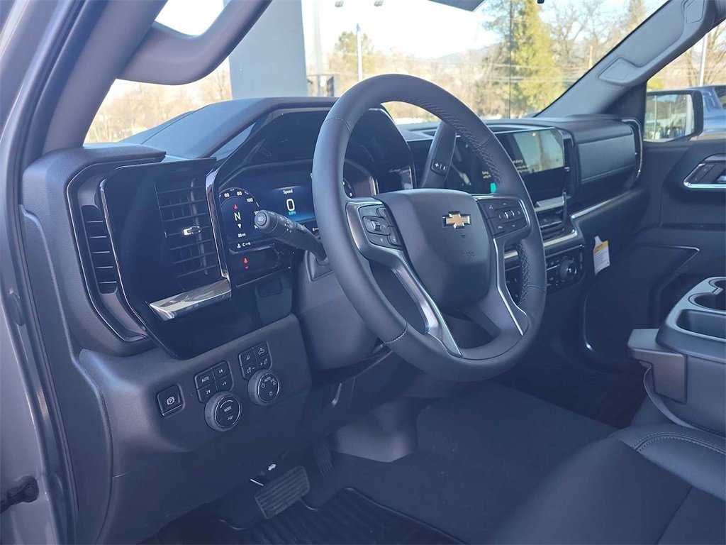 New 2025 Chevrolet Silverado 1500 LT w/ Z71 Off-Road Package image 10