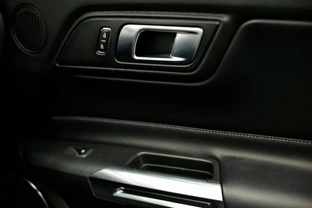 Used 2022 Ford Mustang Premium image 40