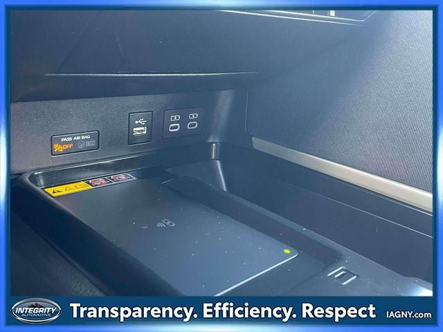 Used 2025 Toyota Camry LE w/ Convenience Package image 29