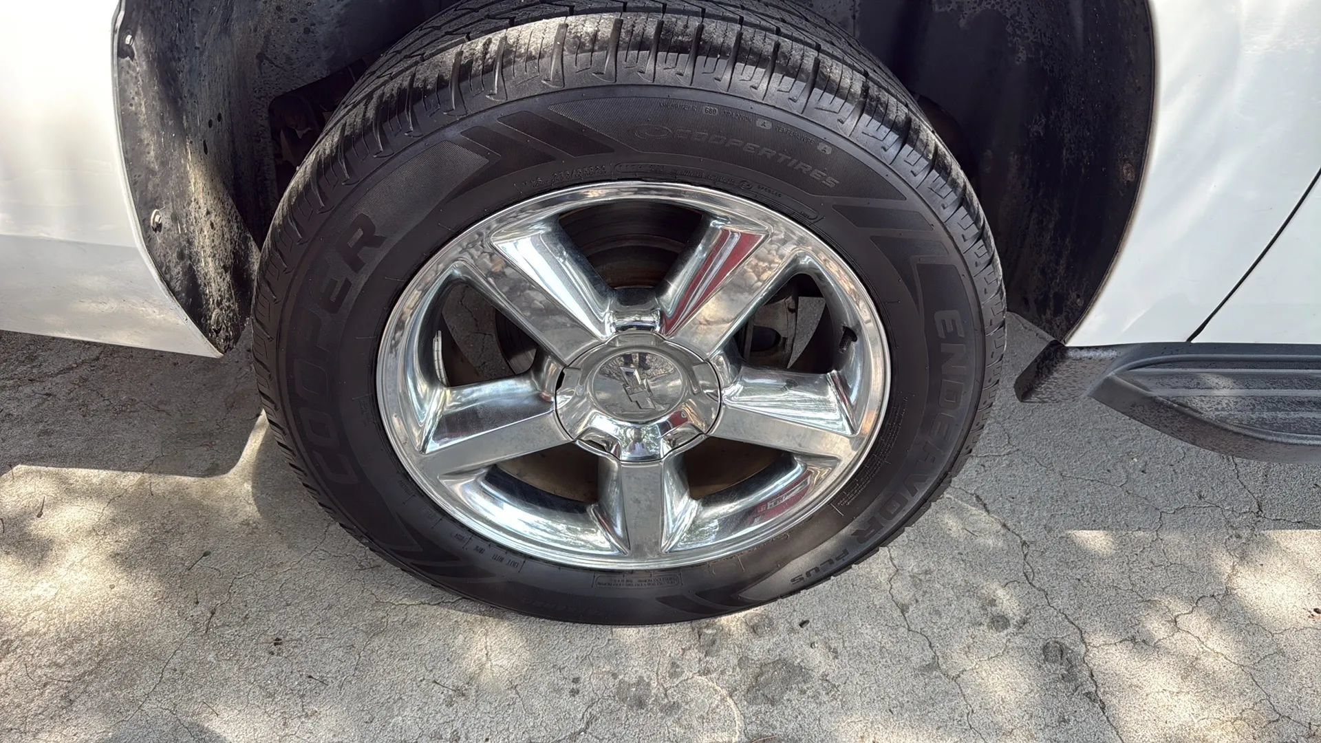 Used 2014 Chevrolet Suburban LTZ AWD/4WD image 52