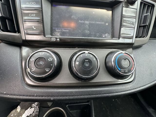 Used 2015 Toyota RAV4 LE image 18