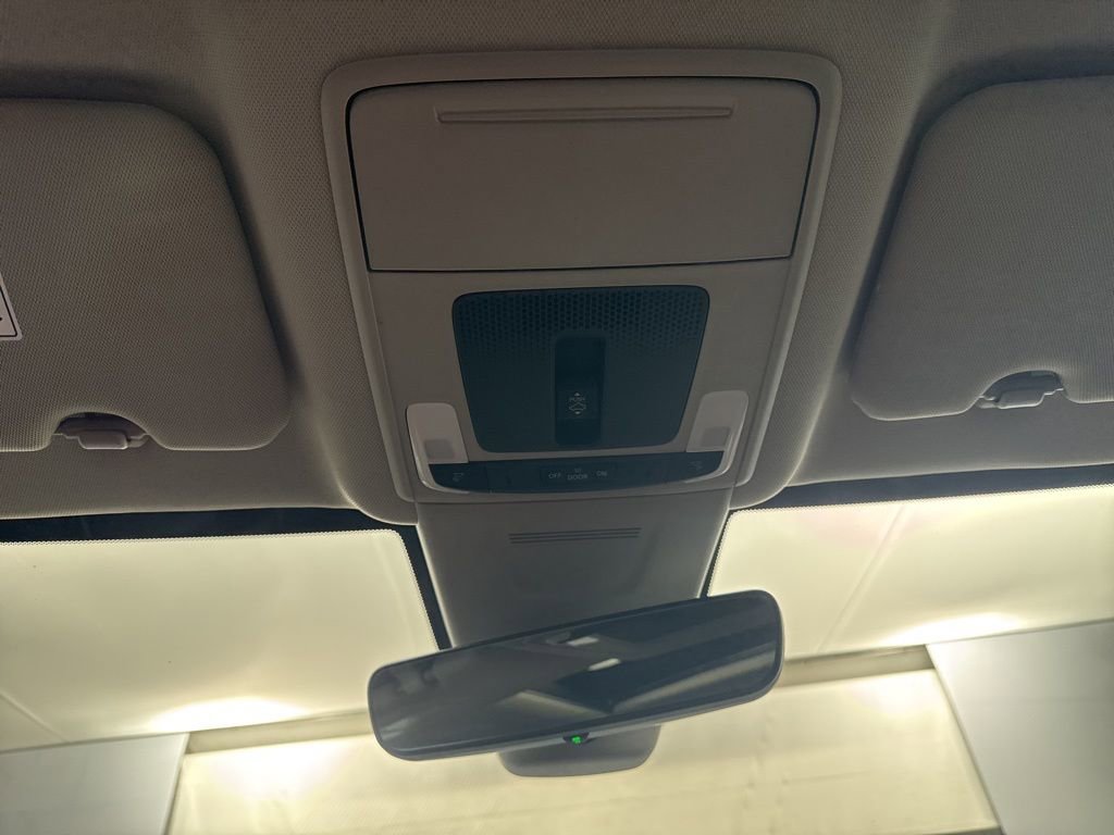 Used 2025 Honda CR-V EX-L image 23