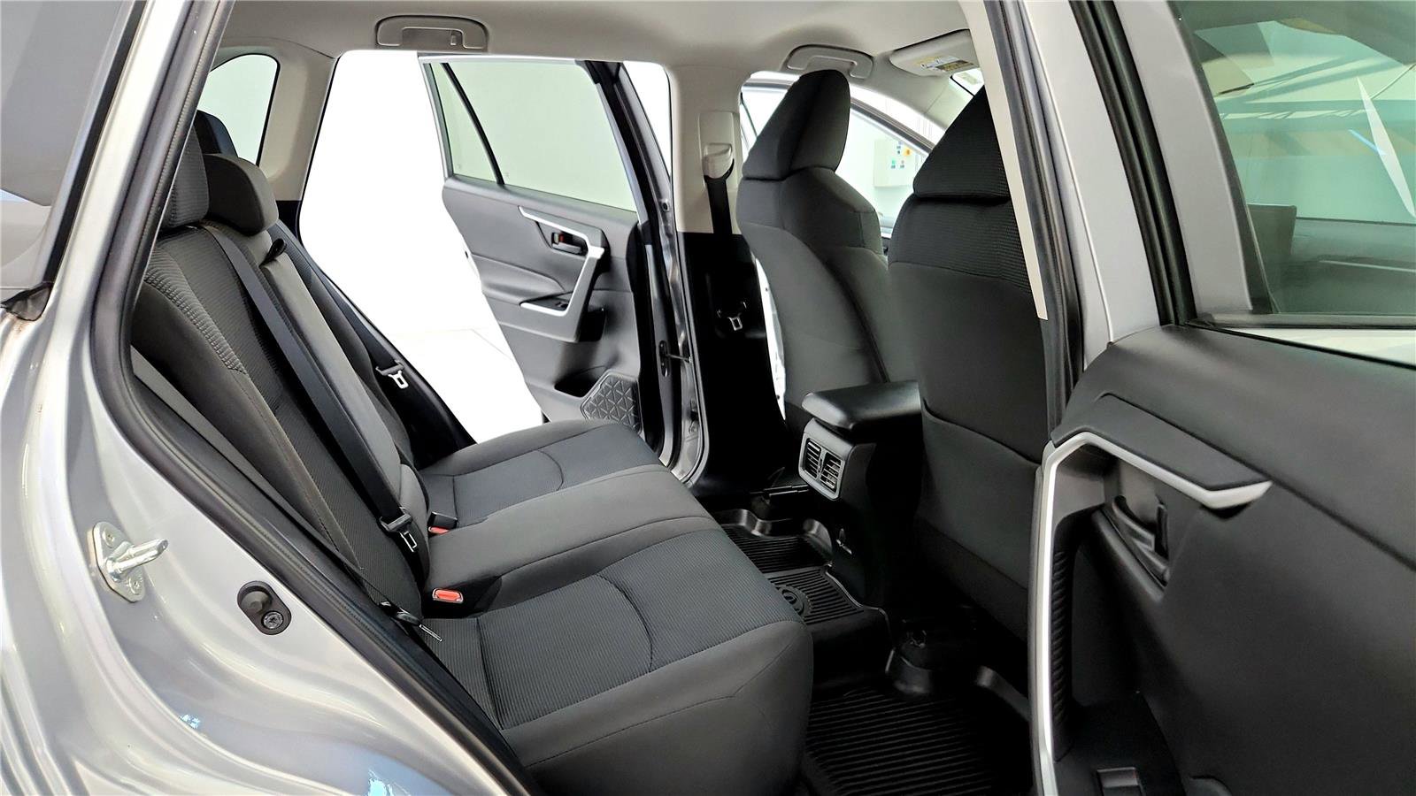 Certified 2022 Toyota RAV4 LE image 18