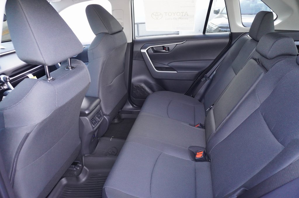 New 2025 Toyota RAV4 LE image 7