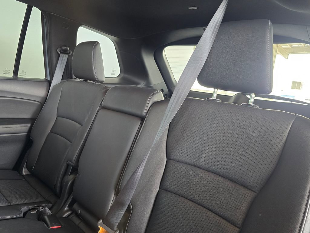 Used 2025 Honda Passport EX-L image 18
