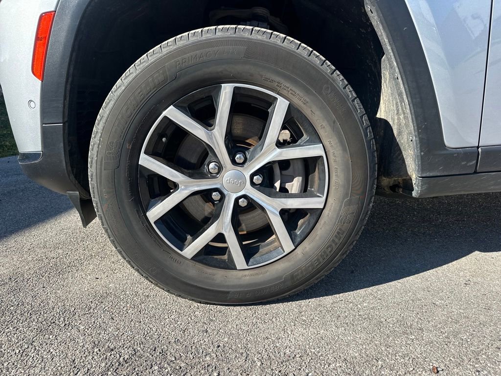 Used 2024 Jeep Grand Cherokee L Limited w/ Luxury Tech Group II image 45