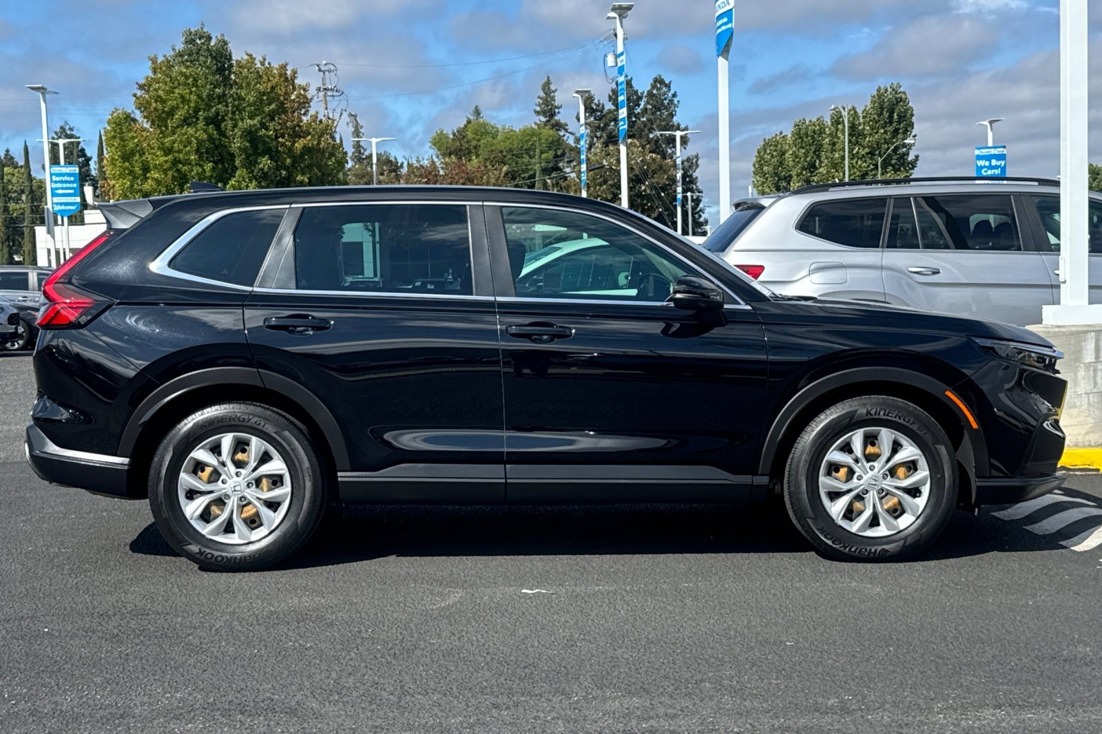 Used 2024 Honda CR-V LX image 8