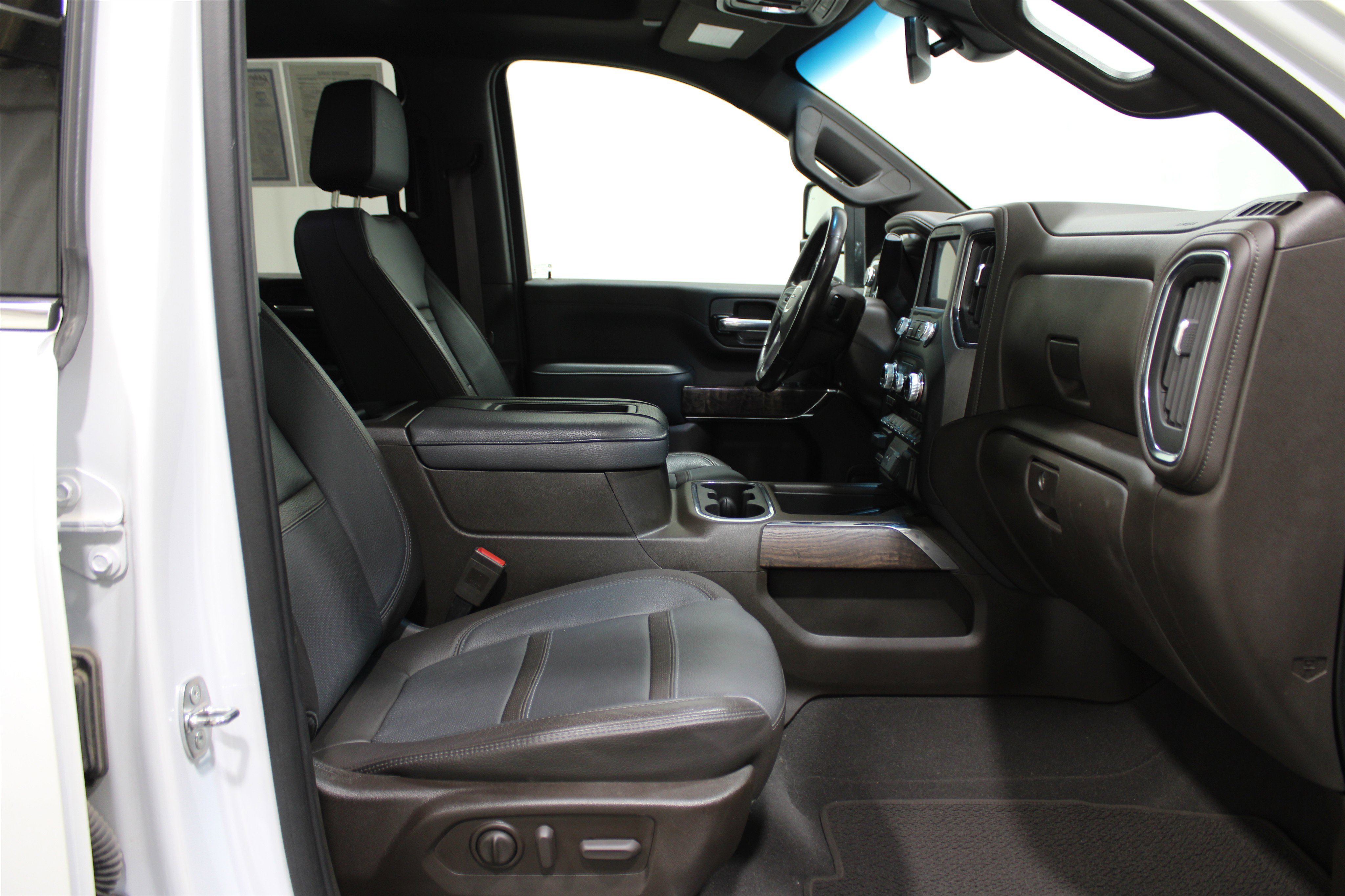 Used 2022 GMC Sierra 2500 Denali image 33