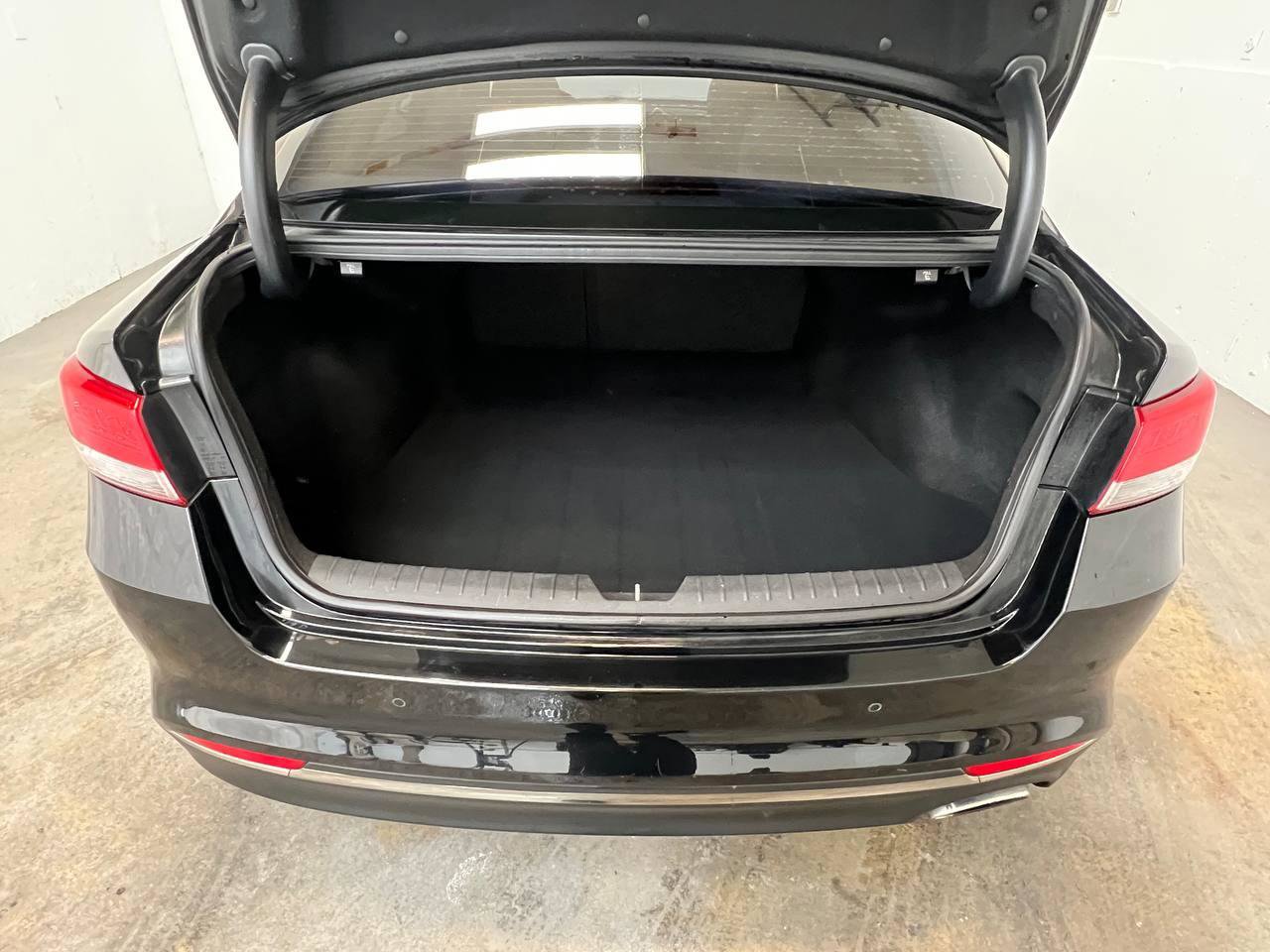 Used 2018 Kia Optima EX FWD image 27
