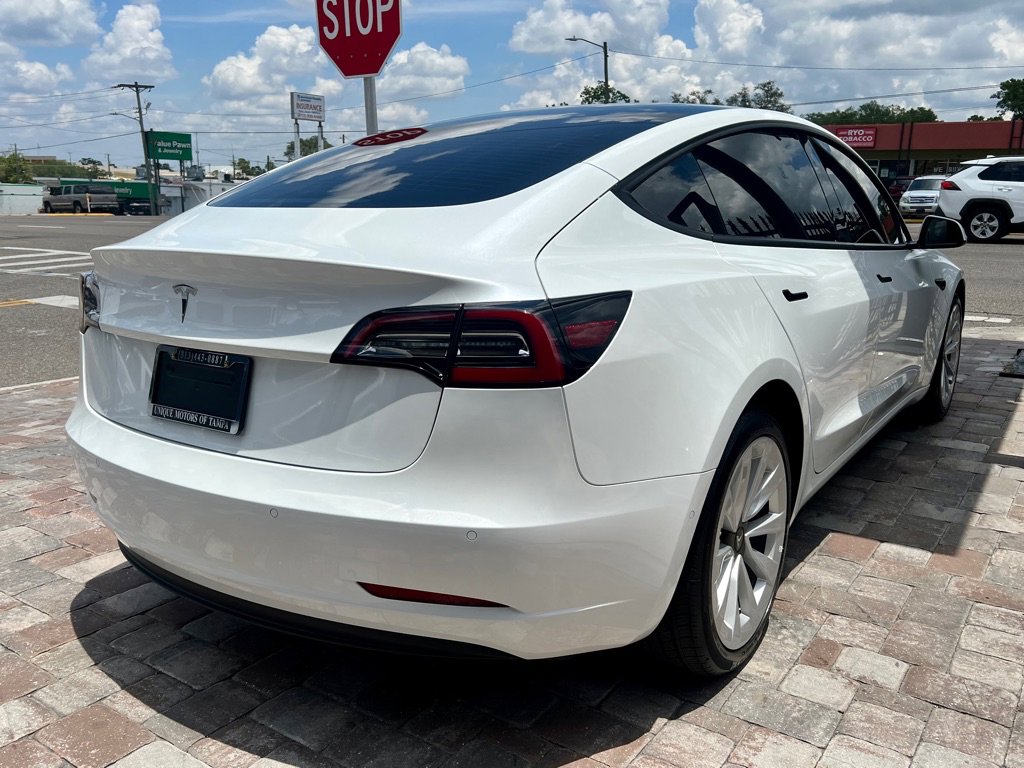 Used 2022 Tesla Model 3 image 10