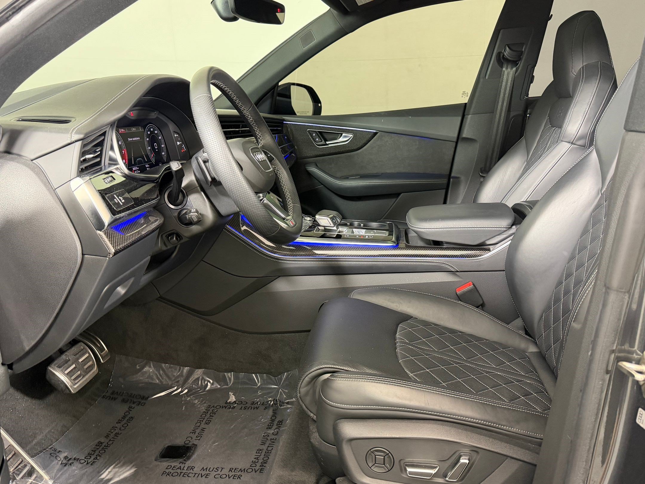 Used 2022 Audi SQ8 Prestige AWD/4WD image 5