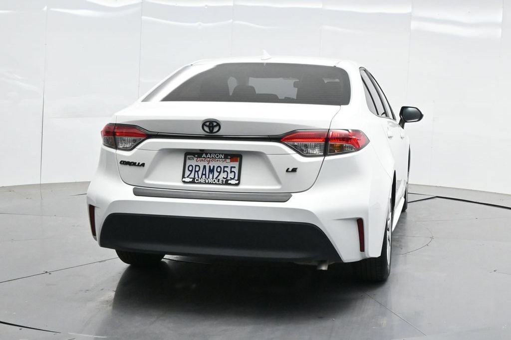 Used 2025 Toyota Corolla LE FWD image 45