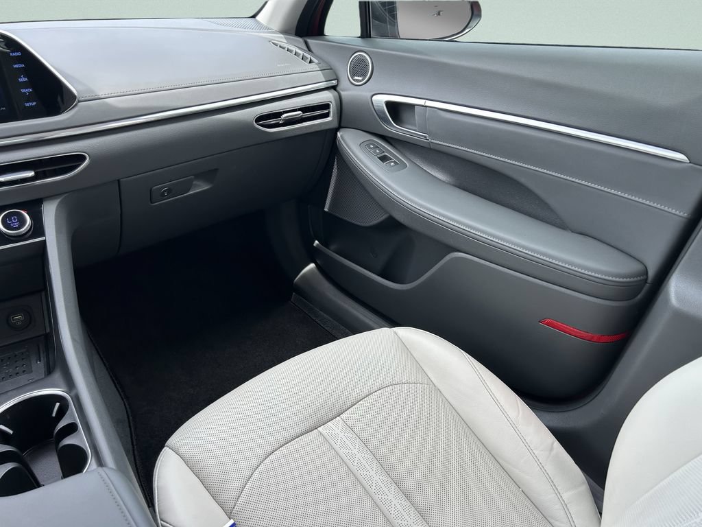 Used 2020 Hyundai Sonata Limited FWD image 20