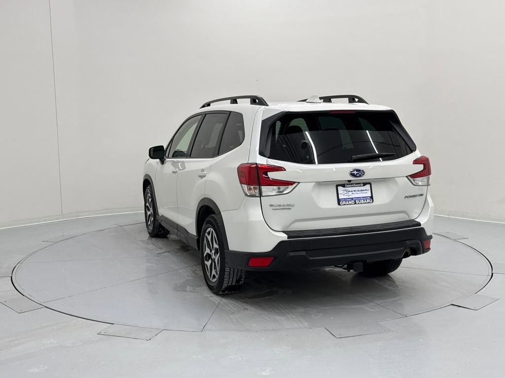 Used 2022 Subaru Forester Premium w/ Popular Package #1 image 3