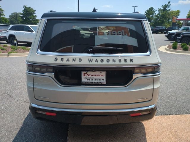 Used 2022 Jeep Grand Wagoneer Series III w/ Flexible Seating Group AWD/4WD image 5