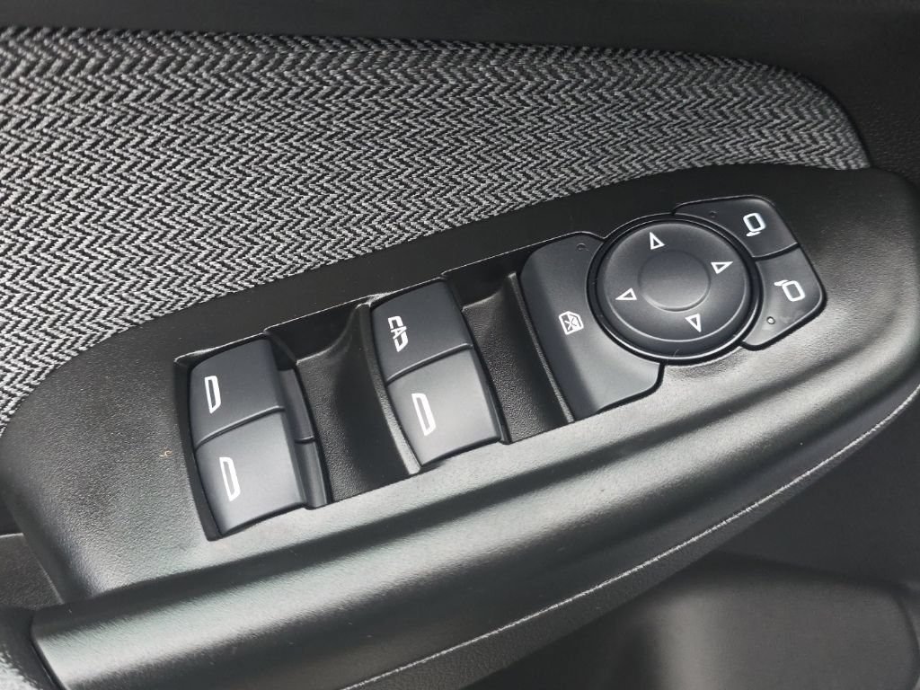 Used 2023 Chevrolet TrailBlazer LT FWD image 21