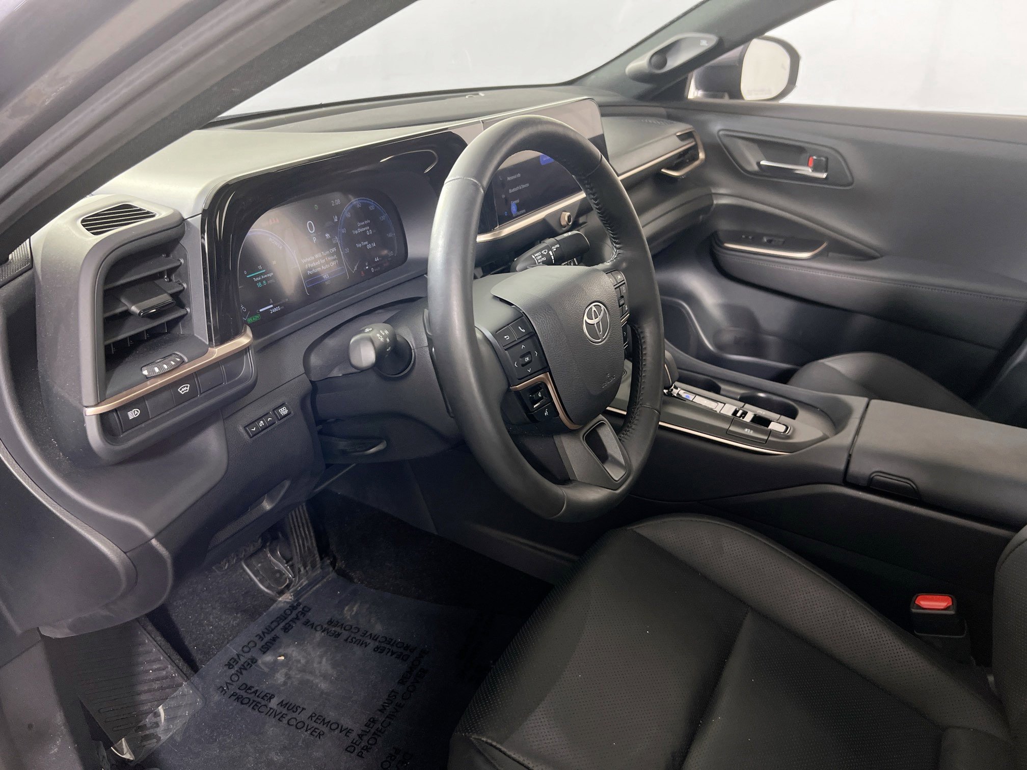 Used 2023 Toyota Crown Platinum image 9