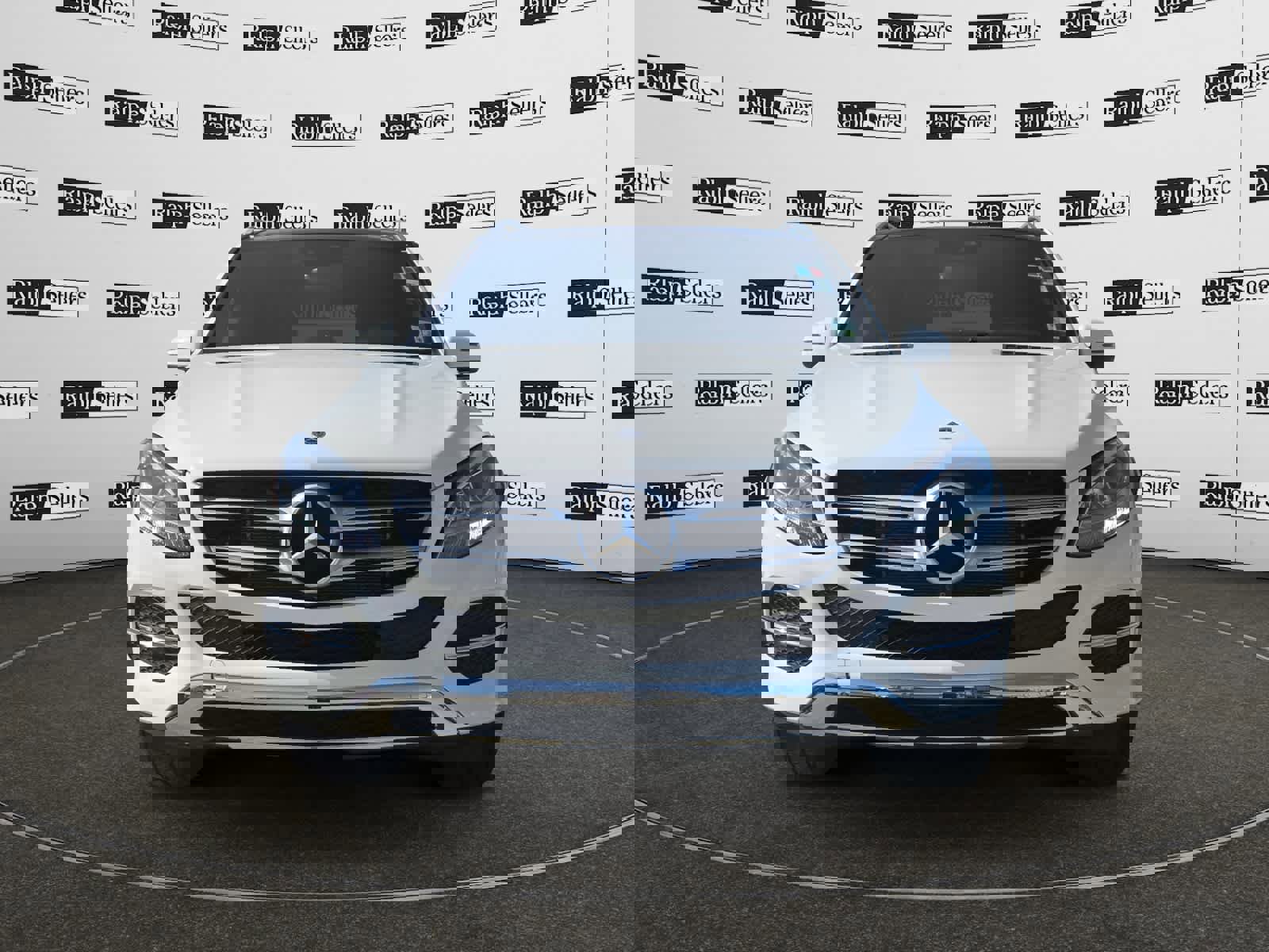 Used 2019 Mercedes-Benz GLE 400 4MATIC image 8