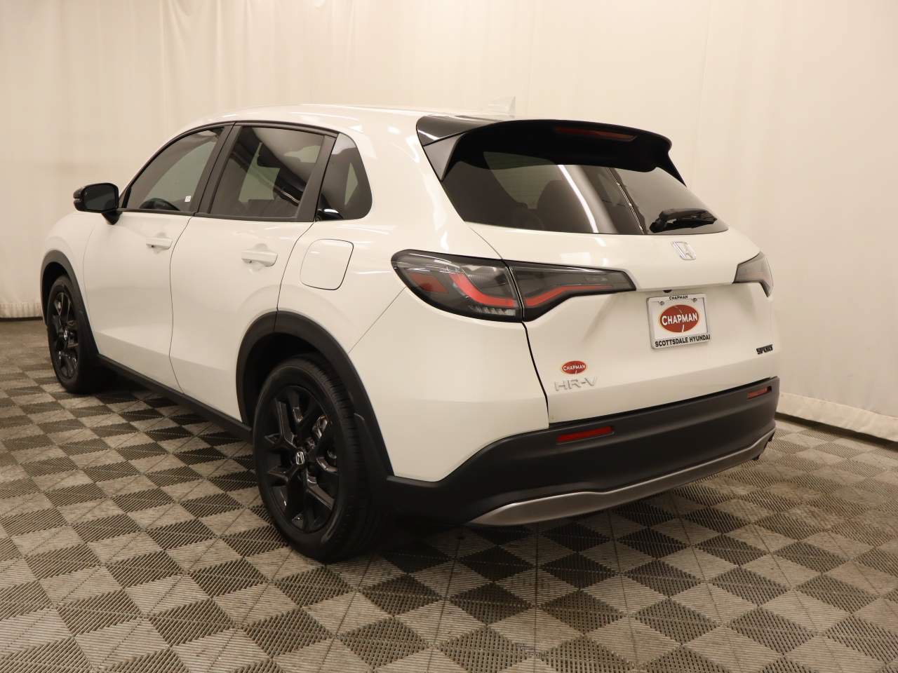 Used 2024 Honda HR-V Sport image 3