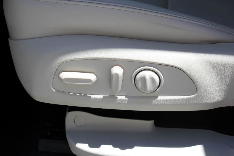 Used 2023 Buick Enclave Essence w/ Sound and Sites Package image 11