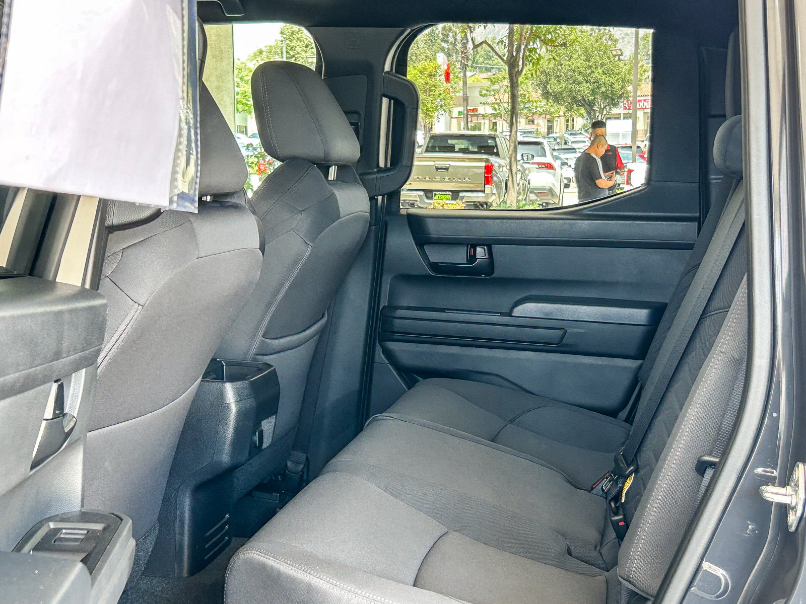 Used 2025 Toyota Tacoma SR5 AWD/4WD image 18