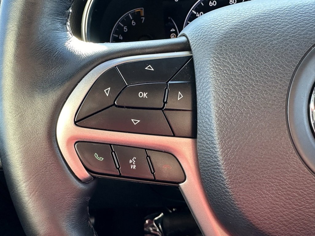 Used 2022 Jeep Grand Cherokee Laredo X image 24