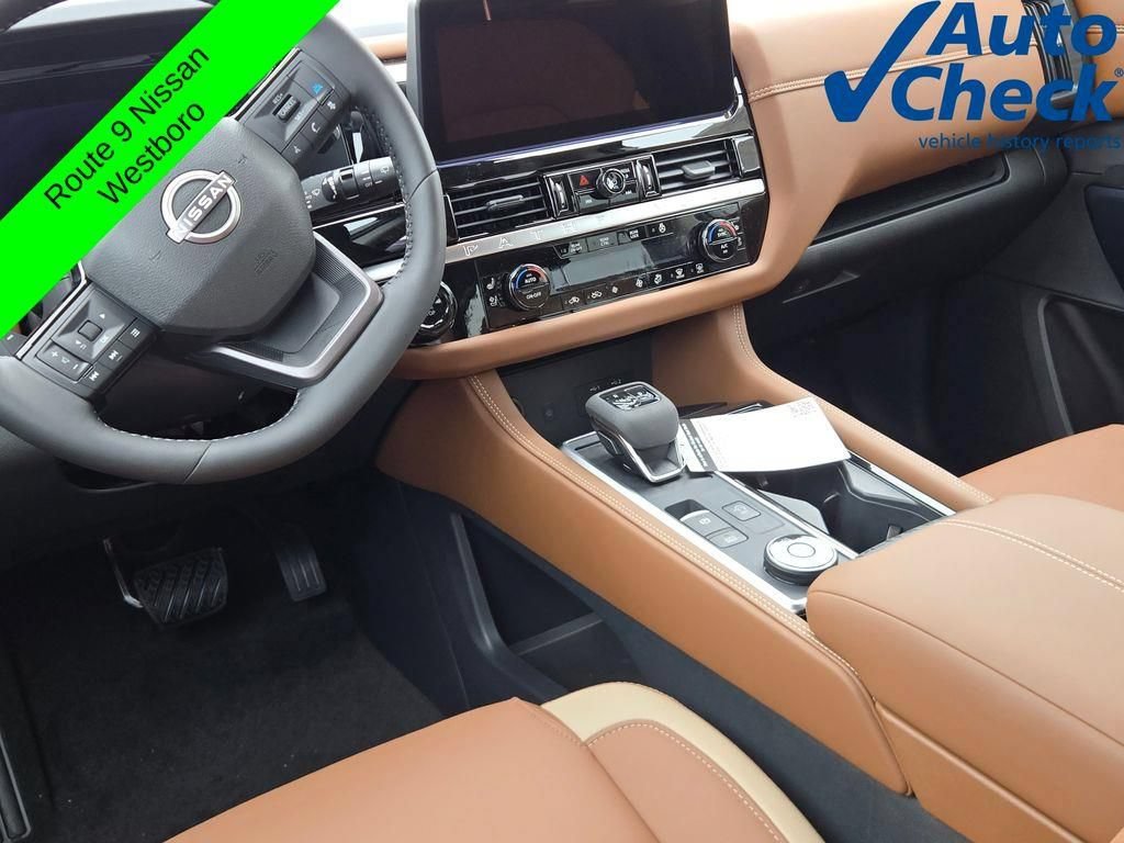 New 2026 Nissan Pathfinder Platinum w/ Accent Package AWD/4WD image 6