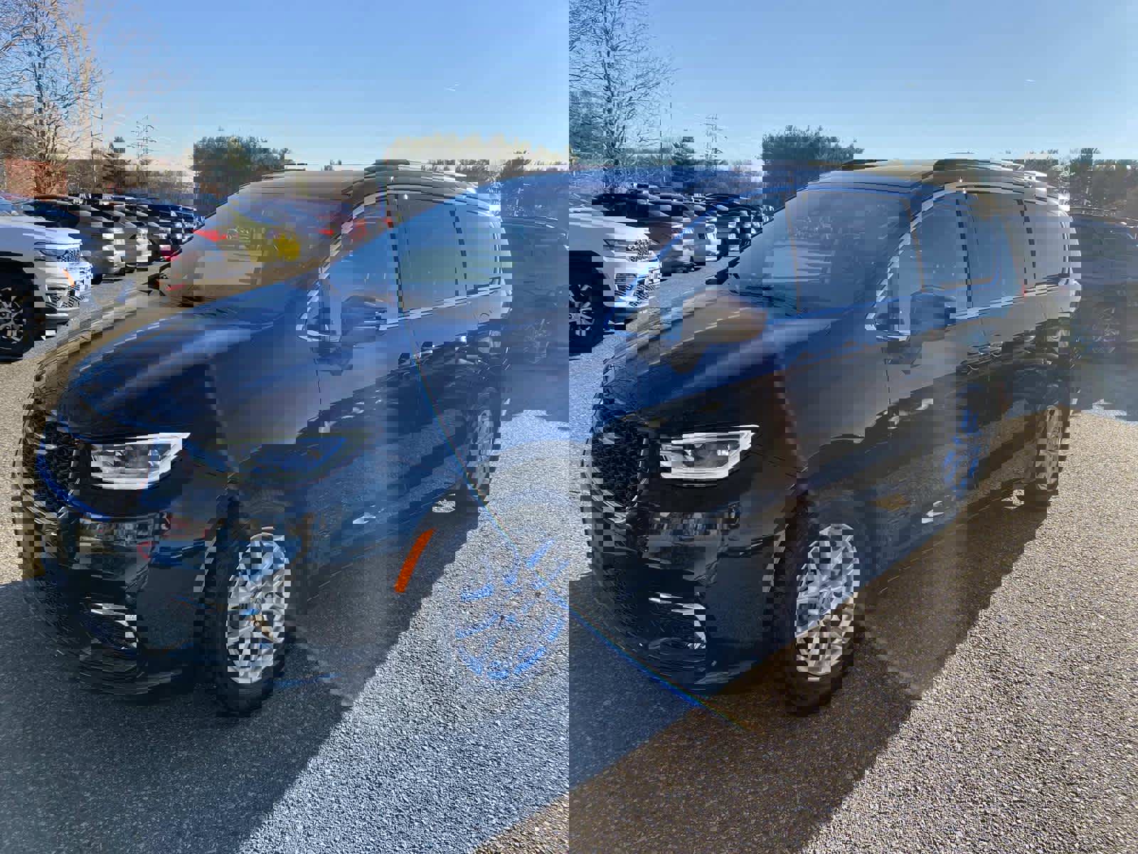 Certified 2022 Chrysler Pacifica Touring-L image 8