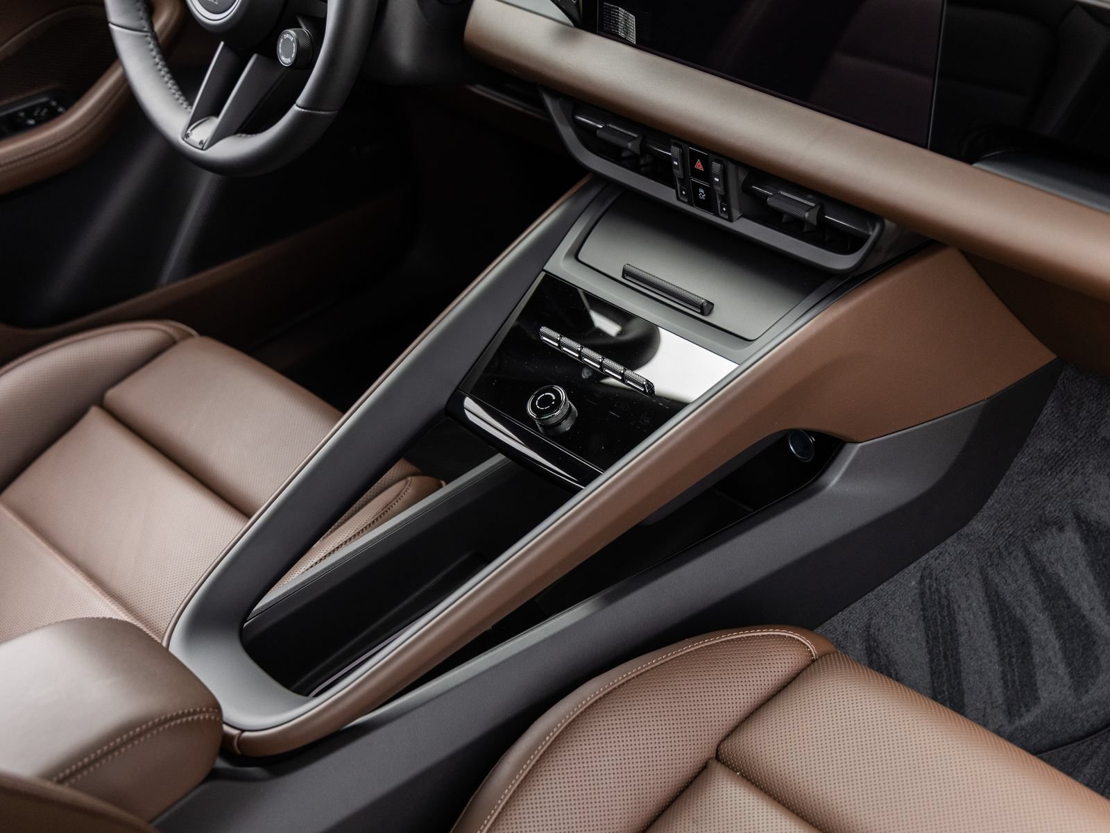 New 2026 Porsche Macan 4 Electric AWD/4WD image 32