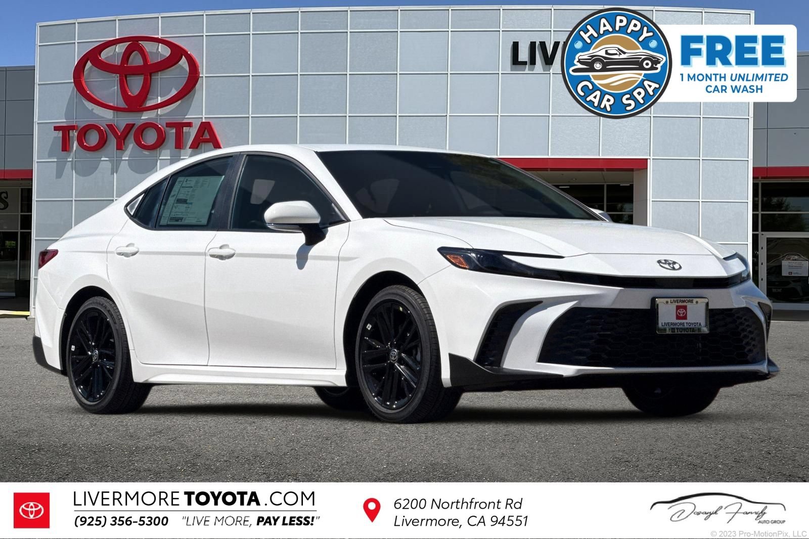New 2025 Toyota Camry SE w/ Convenience Package FWD image 1