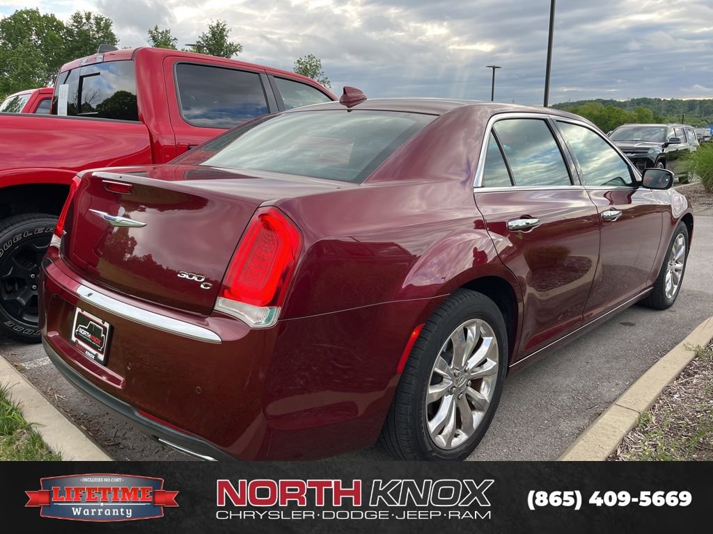 Used 2017 Chrysler 300 C w/ Safetytec Plus Group AWD/4WD image 3