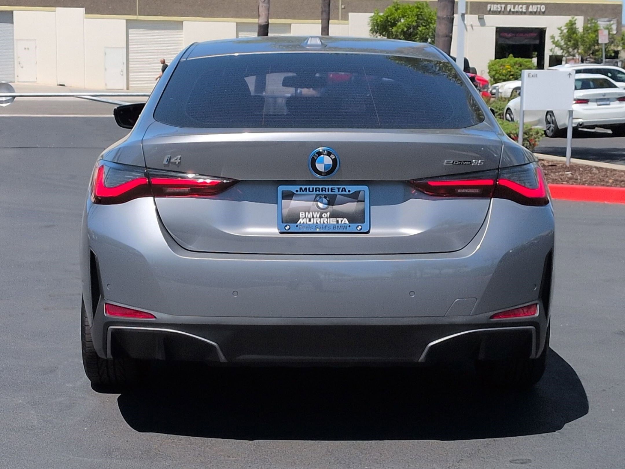 Used 2023 BMW i4 eDrive35 w/ Premium Package image 9