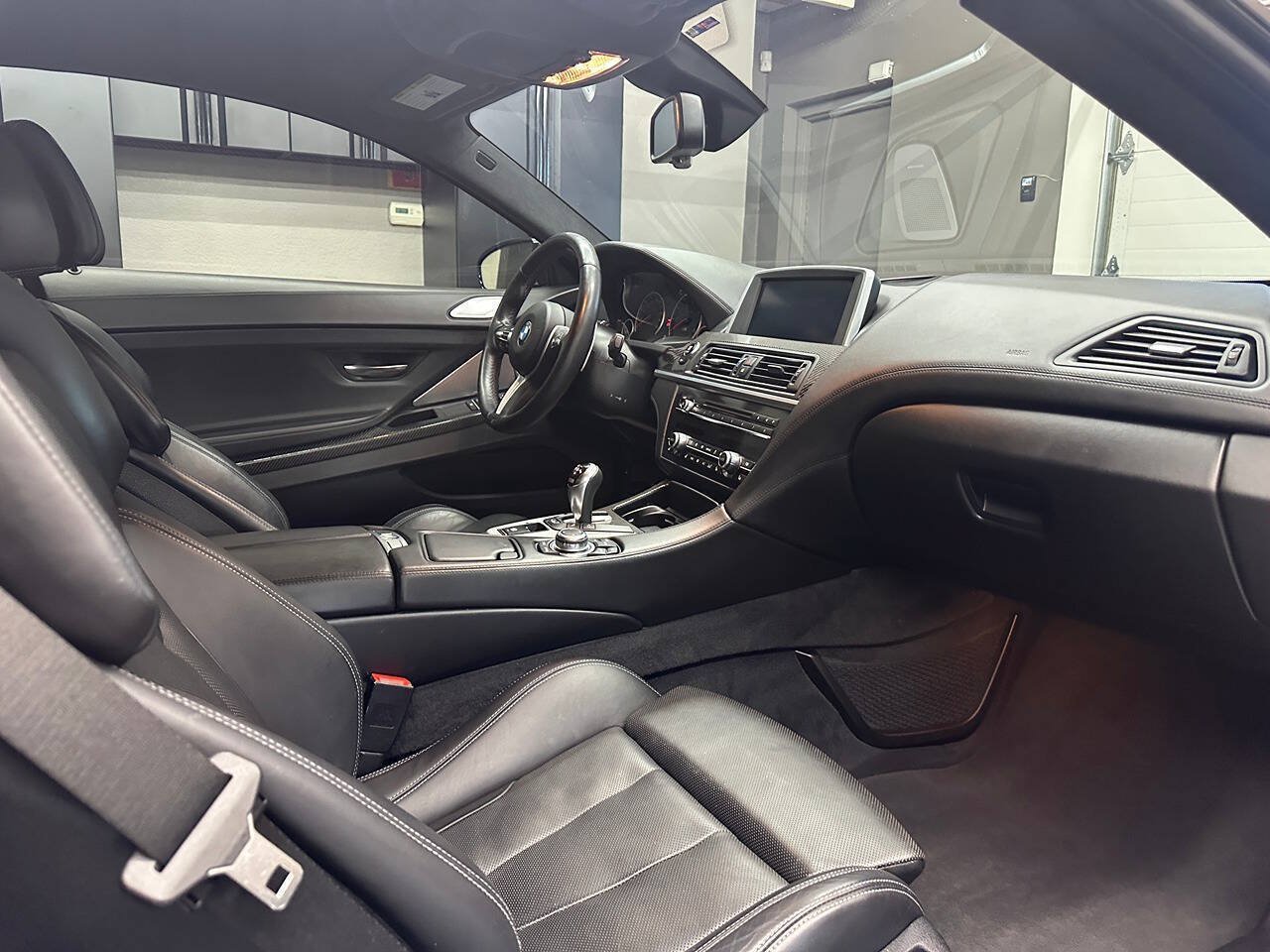 Used 2013 BMW M6 Coupe RWD image 29