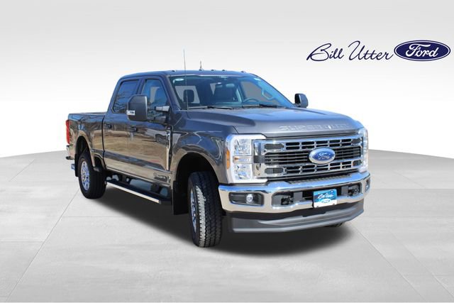 New 2026 Ford F250 XLT image 2