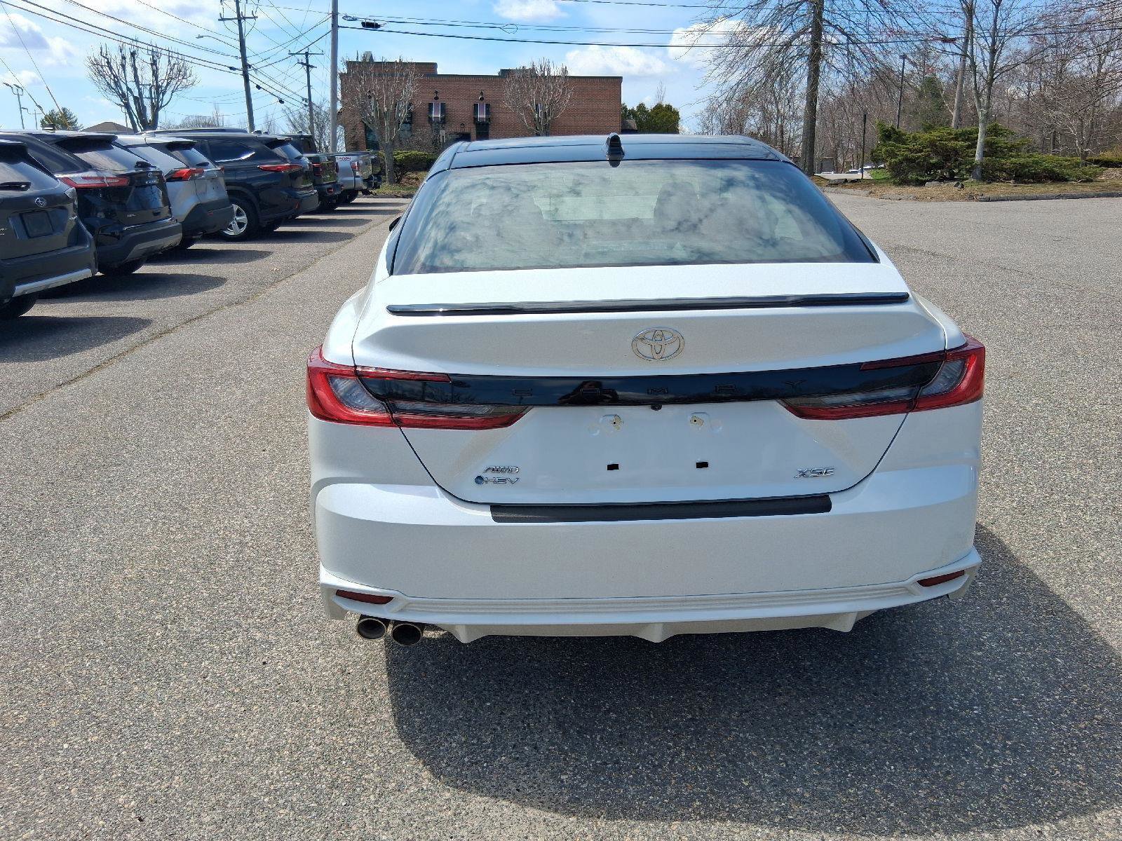 Used 2025 Toyota Camry XSE AWD/4WD image 6