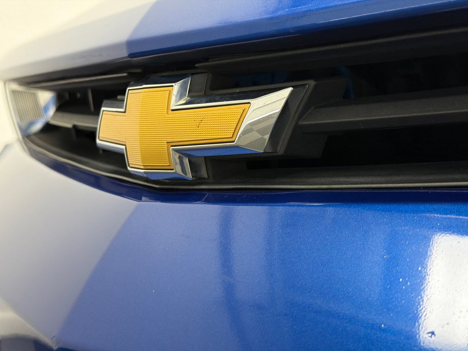 Used 2017 Chevrolet Camaro LT RWD image 8