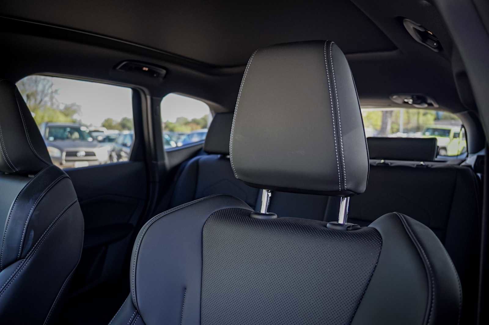 Used 2024 BMW X1 xDrive28i w/ Technology Package image 13