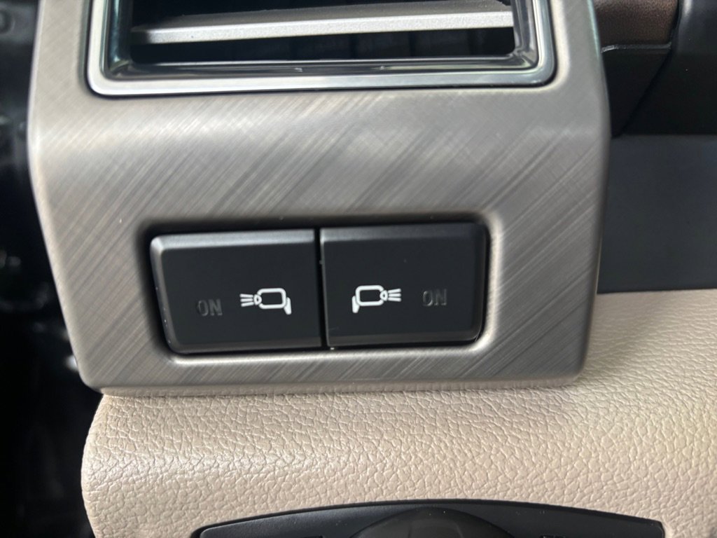 Used 2019 Ford F250 Limited AWD/4WD image 22