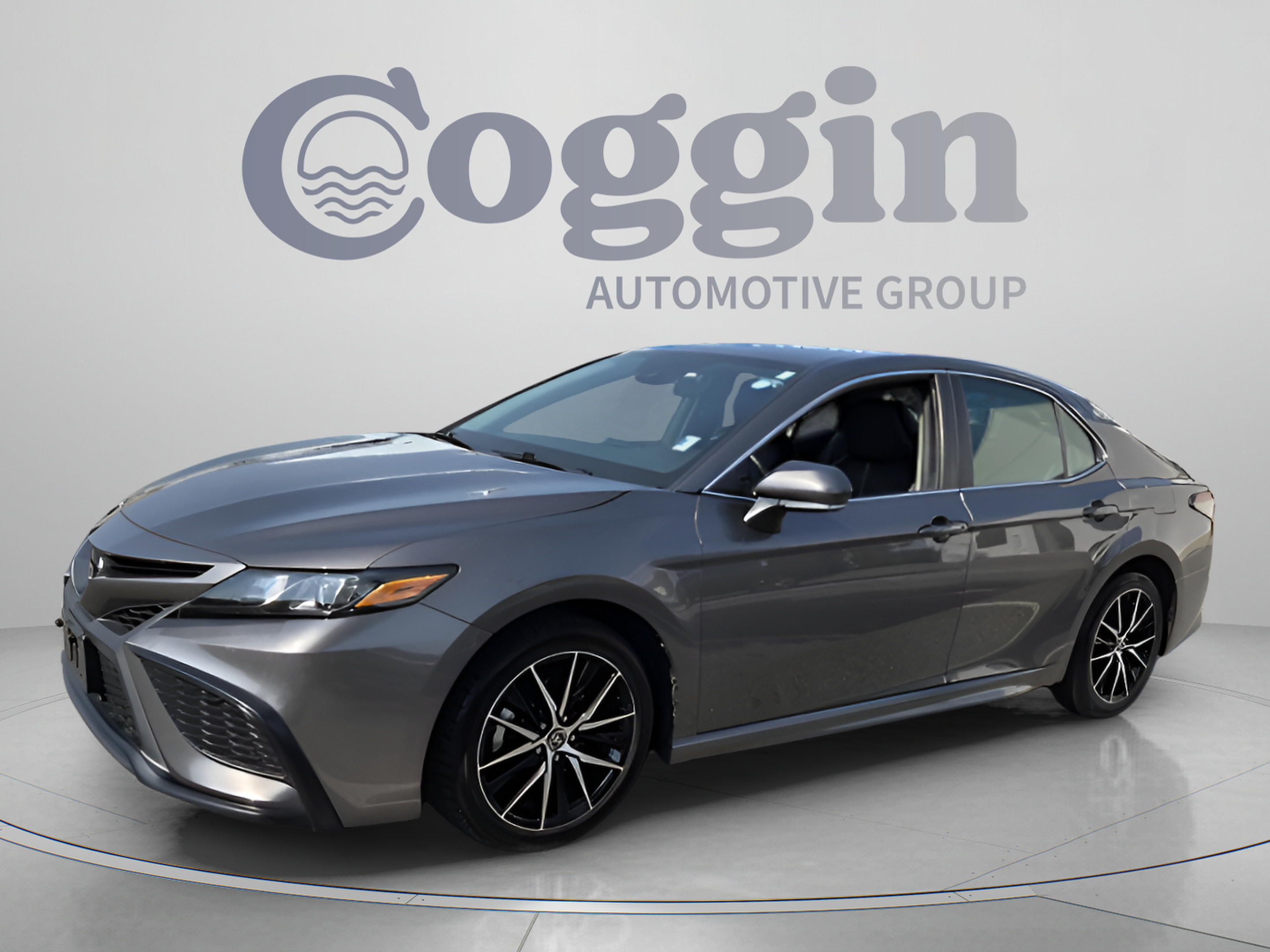Used 2024 Toyota Camry SE