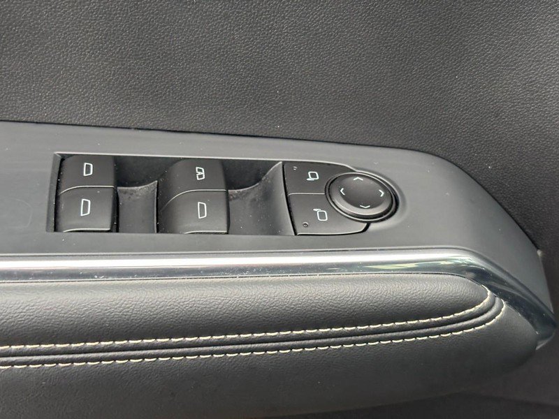 Certified 2025 GMC Acadia Elevation image 17