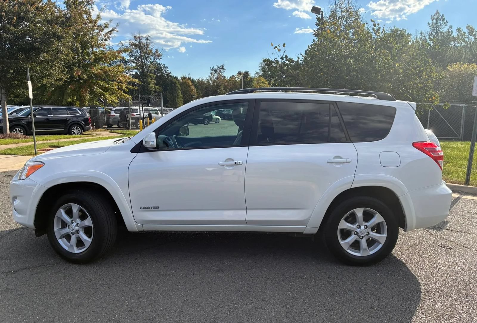Used 2012 Toyota RAV4 Limited w/ Premium Plus Value Pkg AWD/4WD image 7