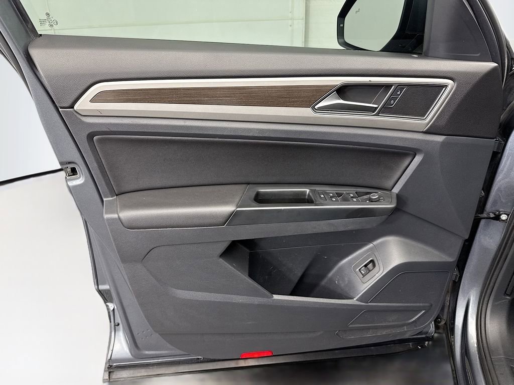 Used 2019 Volkswagen Atlas SE w/ Towing Package image 23