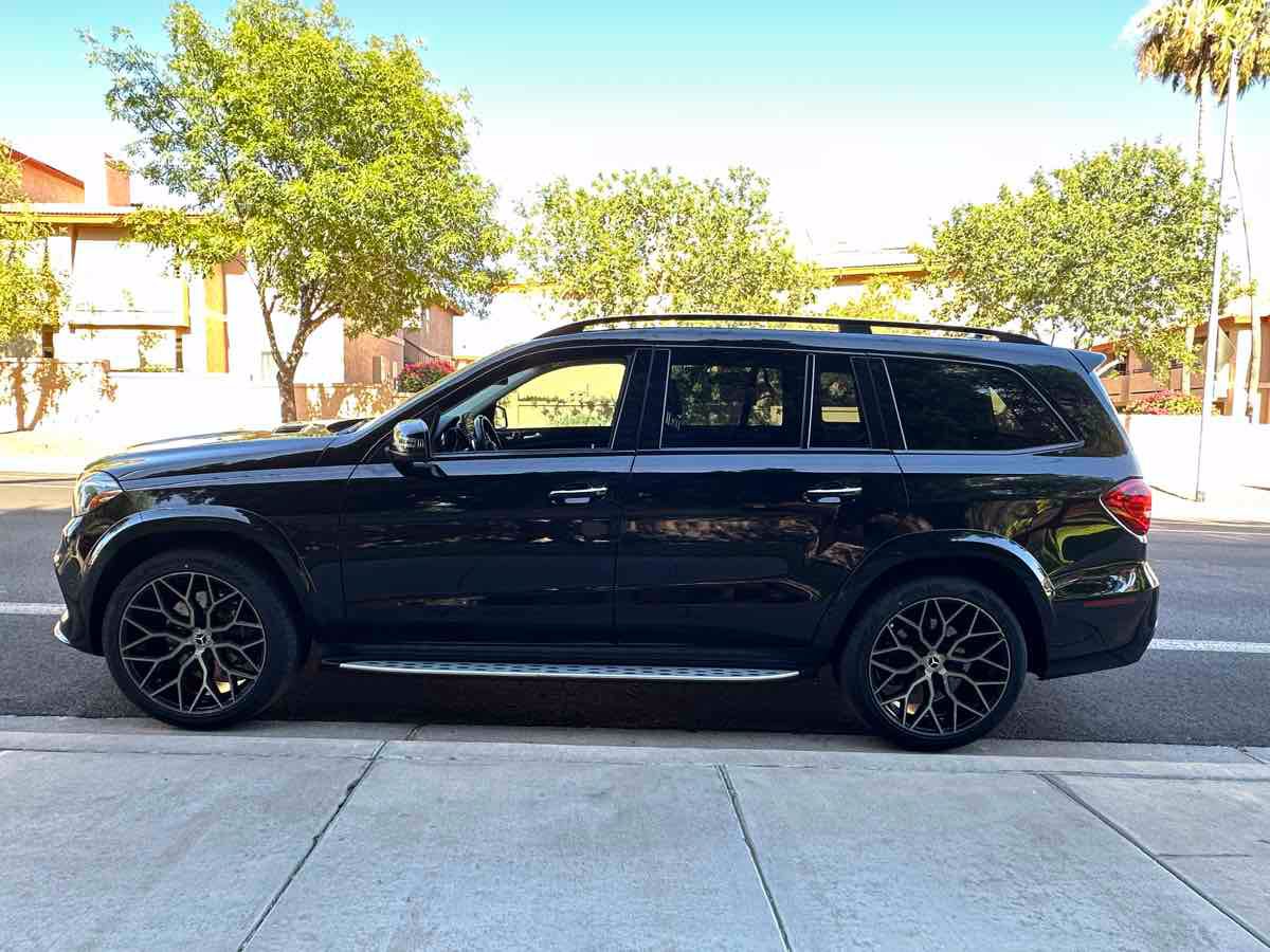 Used 2018 Mercedes-Benz GLS 550 4MATIC w/ Driver Assistance Package image 5