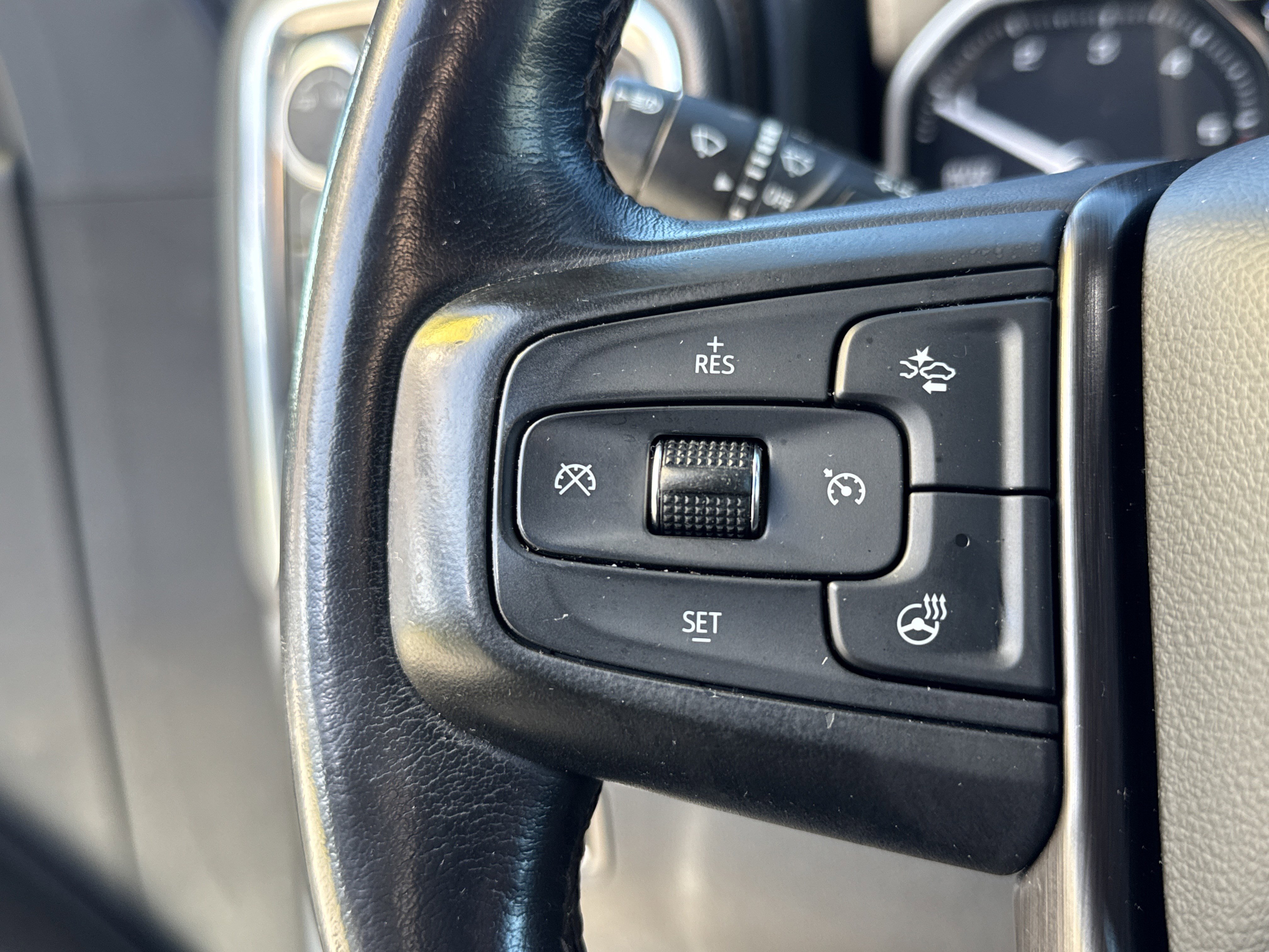 Used 2021 GMC Sierra 1500 AT4 w/ AT4 Premium Package image 19