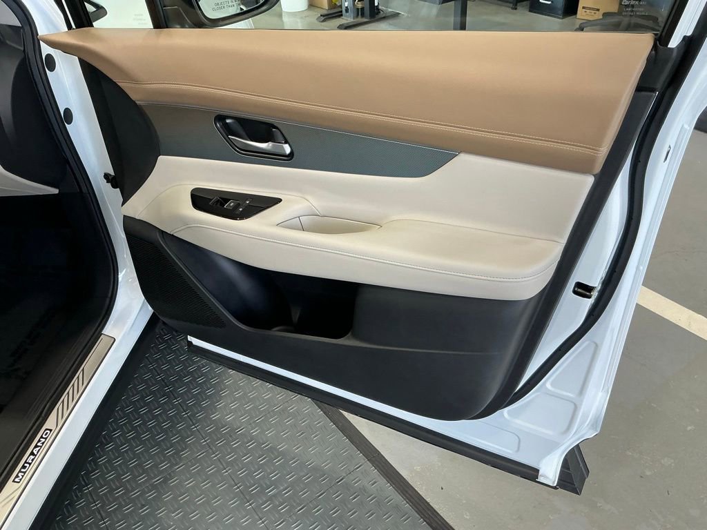 Used 2025 Nissan Murano Platinum image 32